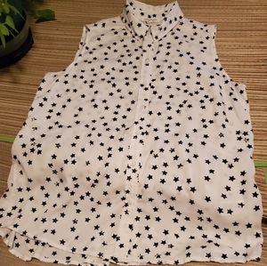 BeachLunchLounge White w/ Black Stars Sleeveless Blouse